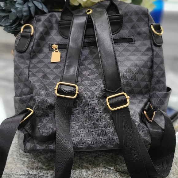 🏖️ Logooo Women Backpack Purse - Picture 9 of 16